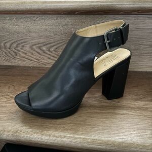 NWOT Naturalizer Black Chunky Heel Peep-Toe Heels